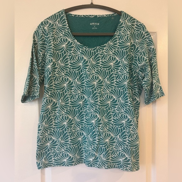 Tops - NWOT Orvis Women’s Floral Top